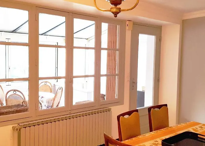 La Dimanche * Reuil-sur-Marne